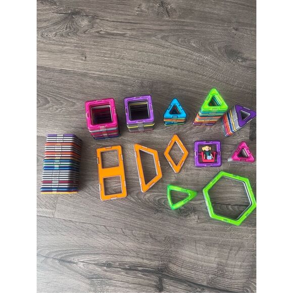 Mixed bundle of Magformers sets 118 Pieces - Picture 1 of 3